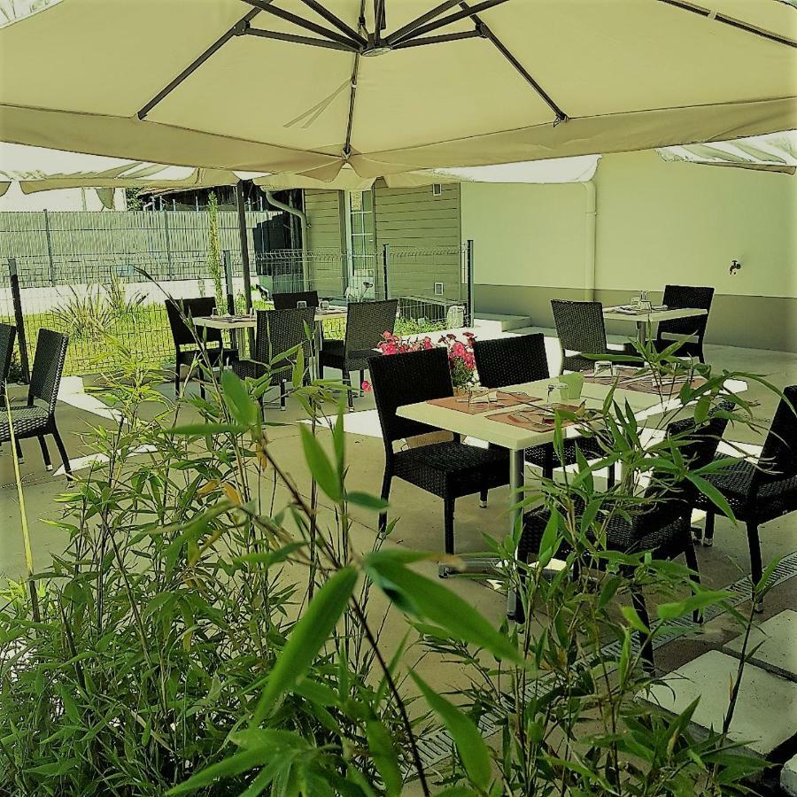 Le Merle Blanc Louchats Hotel Luaran gambar